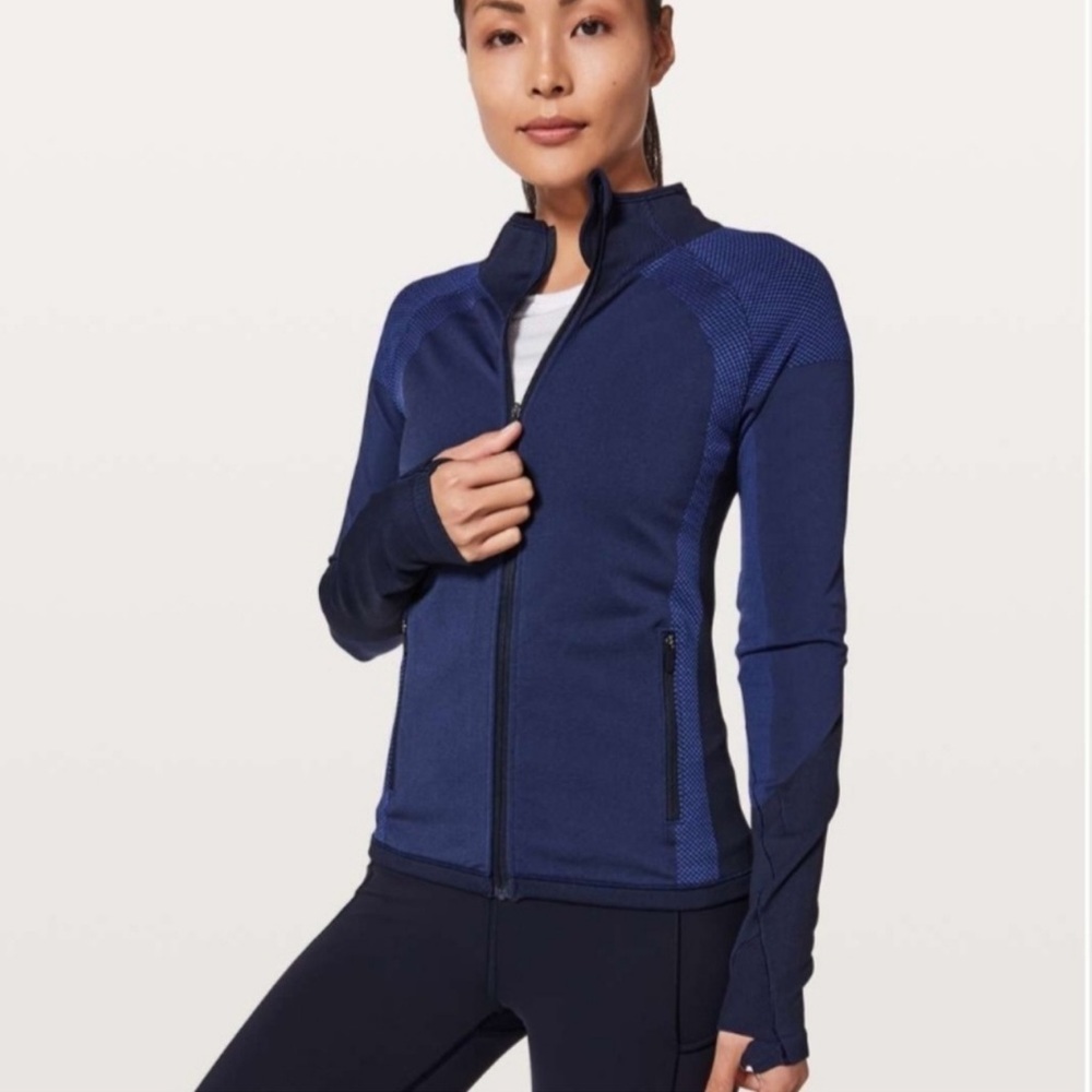 Lululemon Ready to Run Jacket Pinpoint Blue
A217 - Picture 2 of 6